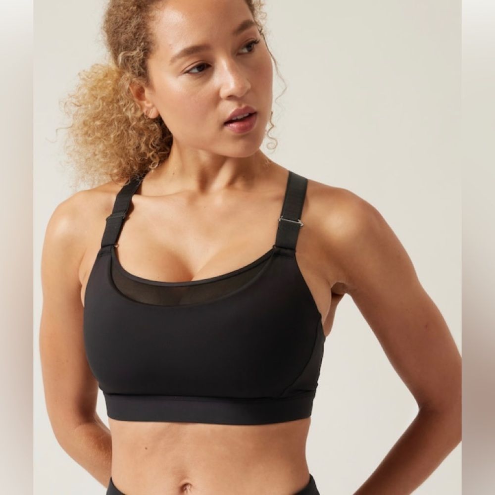 NWT Athleta Ultimate Adjustable Bra A-C Small. Black